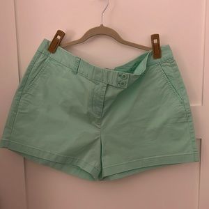 Vineyard vines dayboat shorts